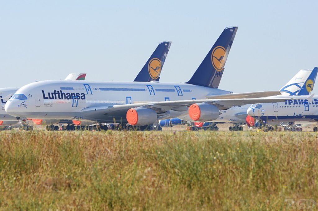 Dos de los A380 de Lufthansa almacenados en Teruel.