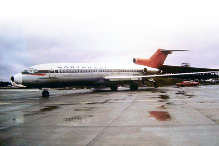 El Boeing 727 de Northwest Orient secuestrado, visto a la mañana siguiente en una imagen del FBI.