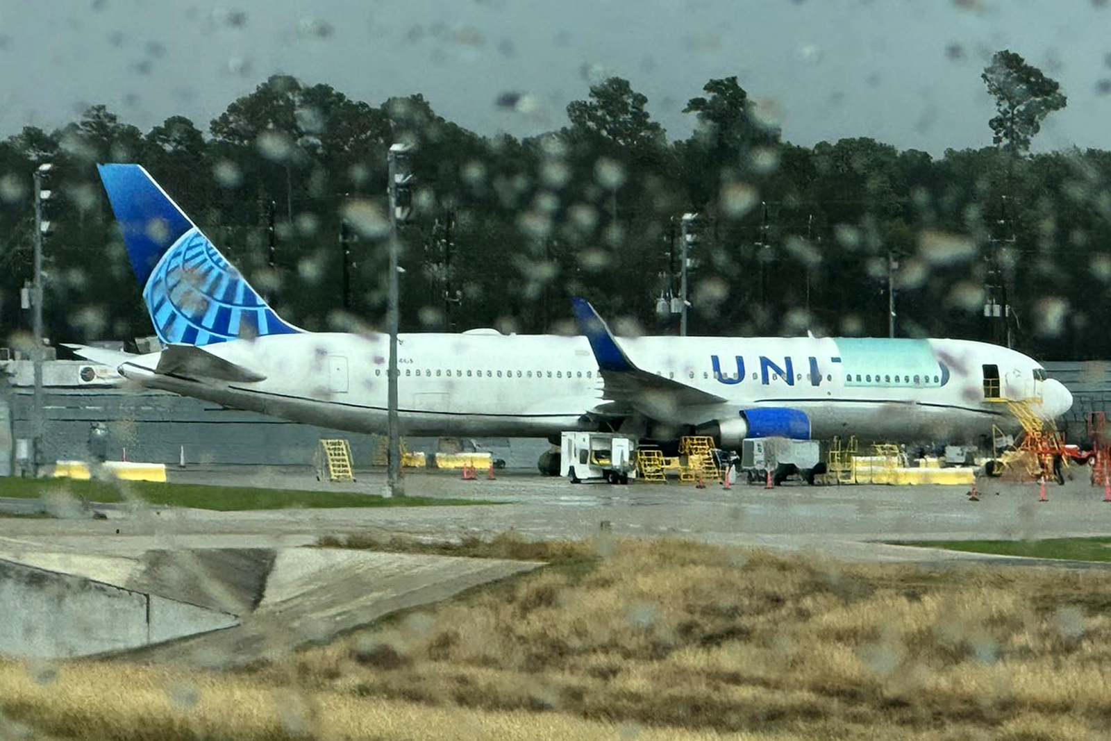El Boeing 767-300ER de United Airlines ya ha sido reparado en el aeropuerto de Houston y podría volver pronto al servicio. Foto: Brian Uretsky
