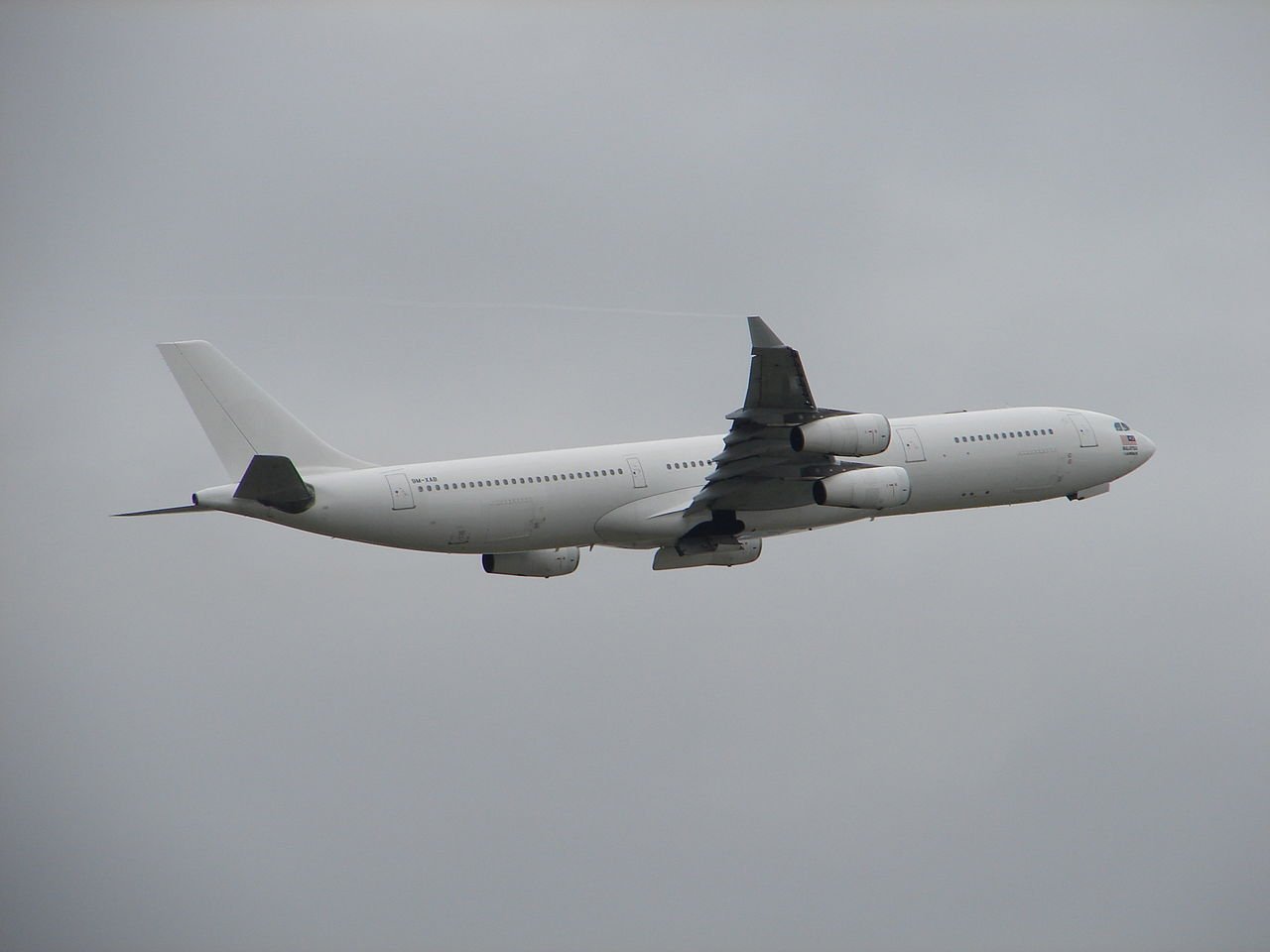 Airbus A340-300 despegando. Imagen para ilustración. Foto: U-95
