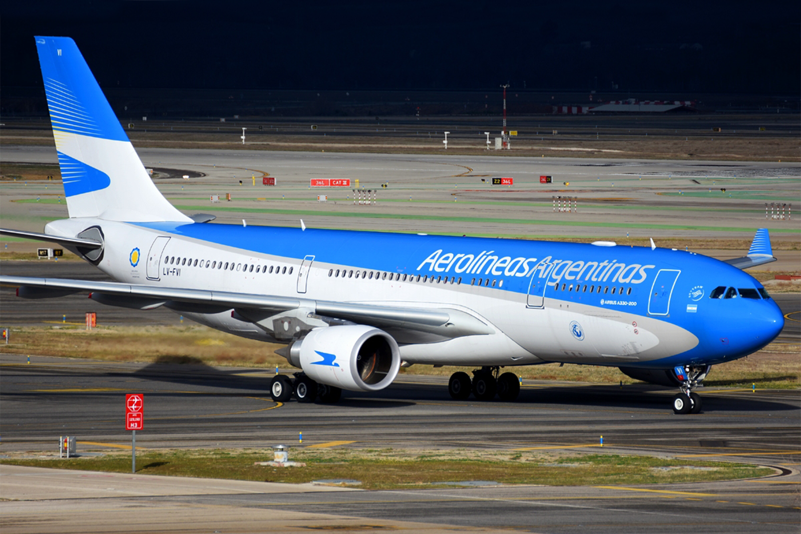 La flota de largo radio de Aerolíneas Argentinas está compuesta únicamente por el Airbus A330-200