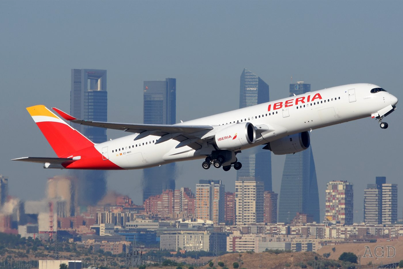Iberia cuenta actualmente con 20 Airbus A350-900 en su flota, aunque próximamente recibirá e incorporará más unidades. Foto: Alberto González.