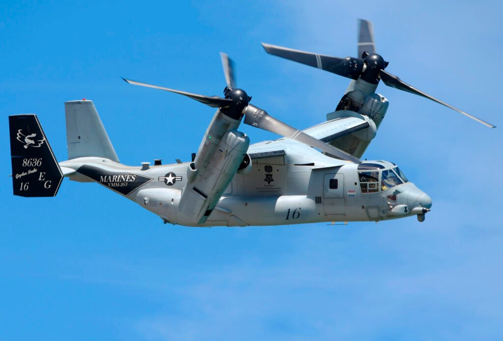 Un MV-22B Osprey de los Marines de los EEUU que lleva la librea especial en homenaje al soldado Raymond M. Clausen. Foto: Alberto González Díaz