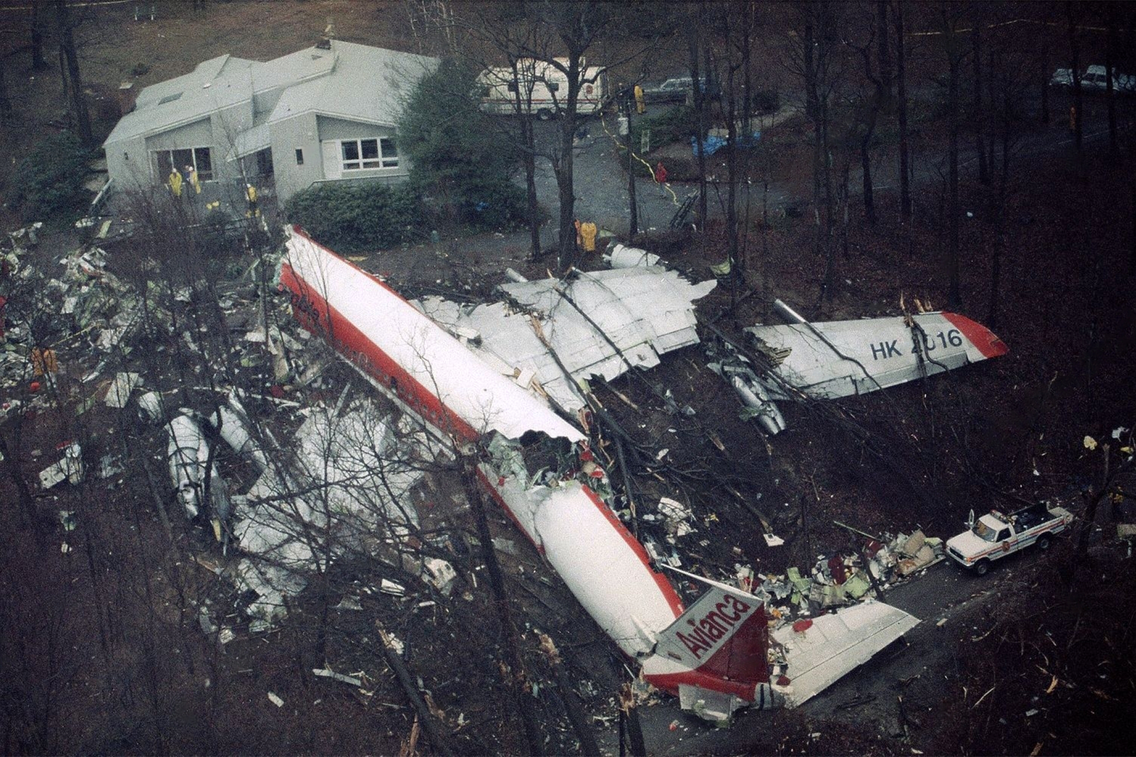 Los restos del Boeing 707 de Avianca en una de las colinas de Cove Neck, en Nueva York. Foto: NTSB