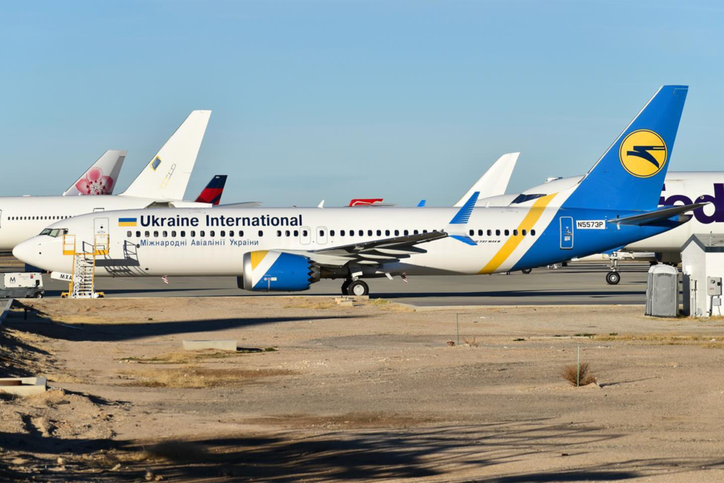 El primero de los 737 MAX 8 de Aerolíneas Argentinas ya está siendo preparado en Victorville. Foto: Nathan - West Coast Aviation