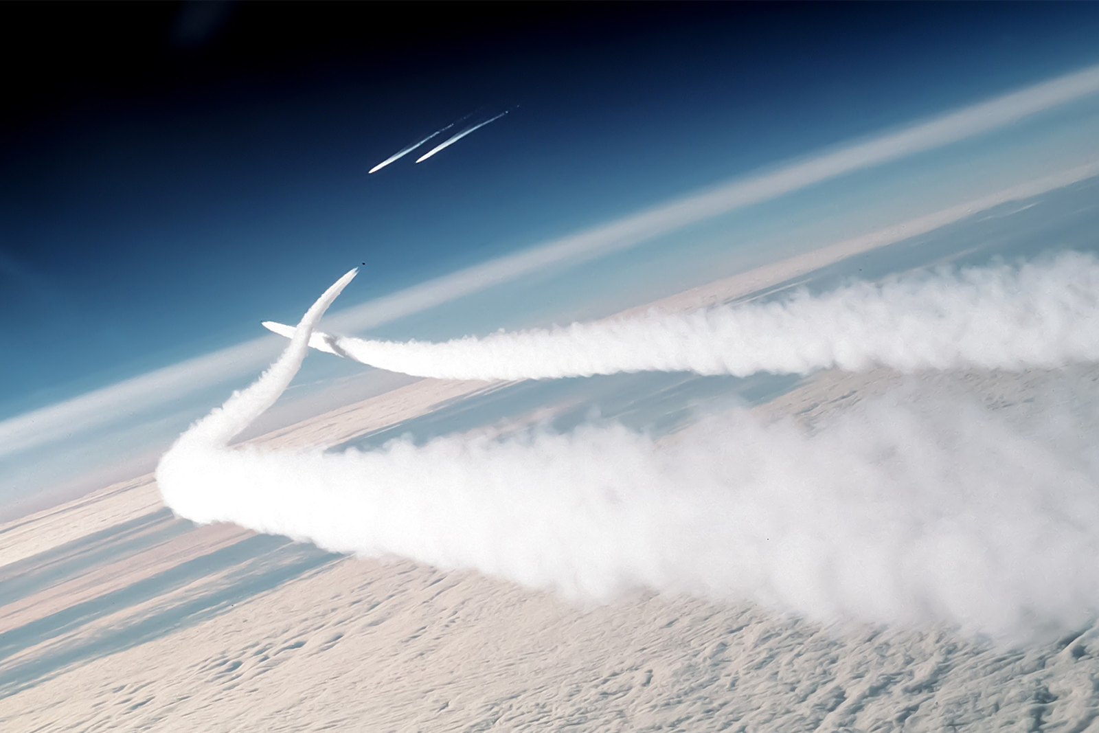 Momento de incerceptación de los MIG-29 por parte de los F-15 de la USAF