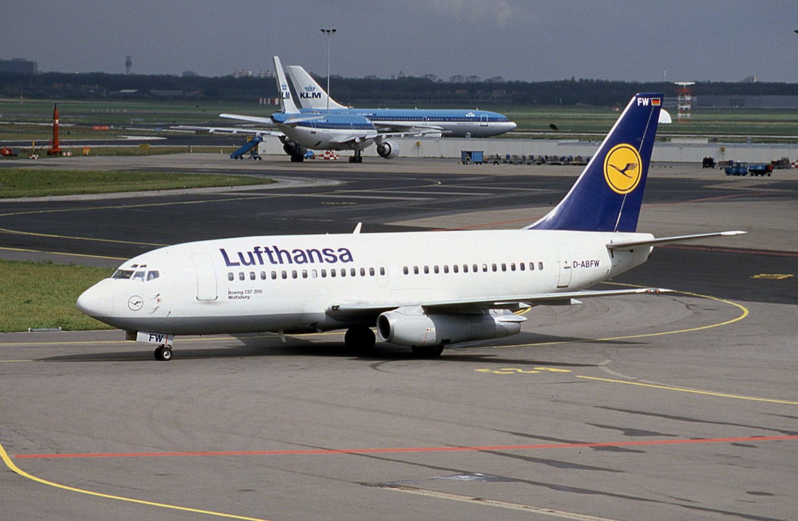 El 737-200 de Rutaca comenzó su vida operando para Lufthansa como D-ABFW. Foto: Pete Macklin