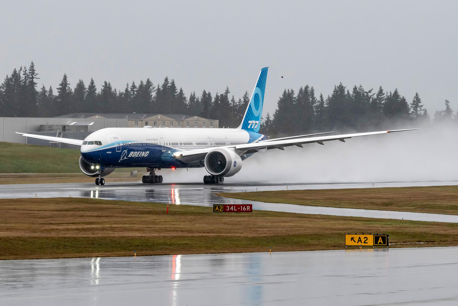 El primer Boeing 777-9X de pruebas despegó por primera vez el 25 de enero del 2020. Foto: Boeing