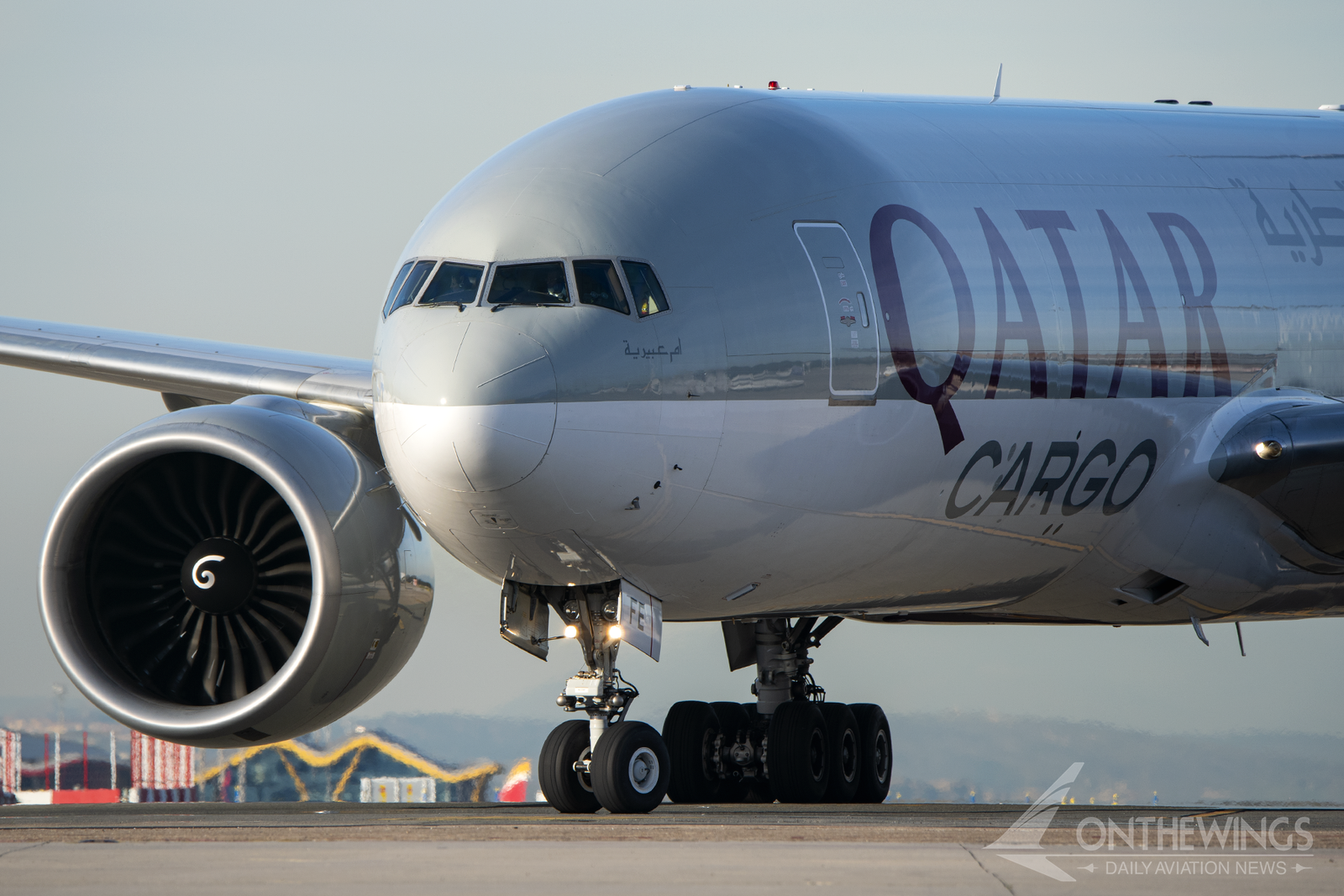 Boeing 777F de Qatar Airways Cargo en Madrid.