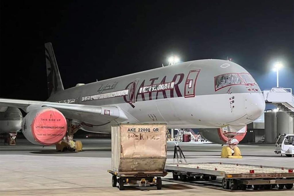 Uno de los Airbus A350 de Qatar Airways que estaban almacenados en Doha.