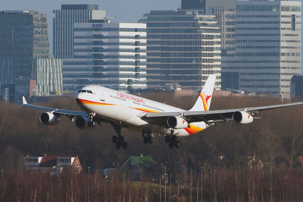 Uno de los Airbus A340-300 que ha formado parte de la flota de Surinam Airways. Foto: Maarten Visser