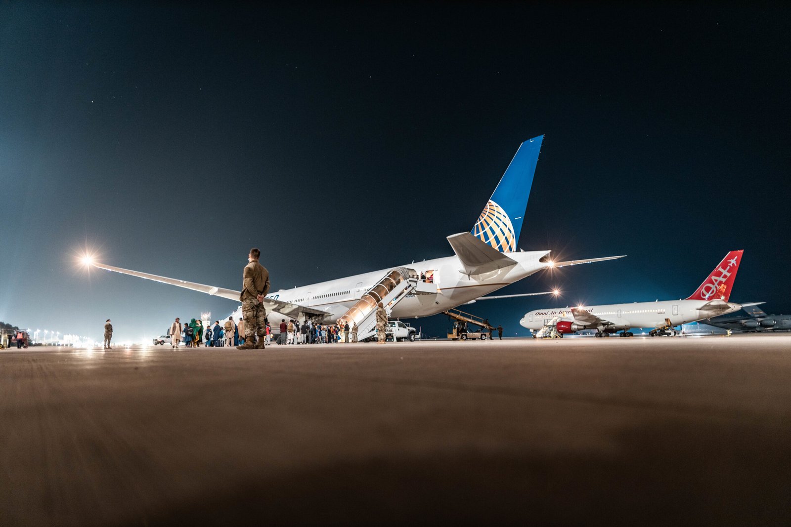 La big three norteamericanas (Delta Air Lines, United Airlines y American Airlines) forman parte del CRAF. Foto: Aaron Luetzen - USAF