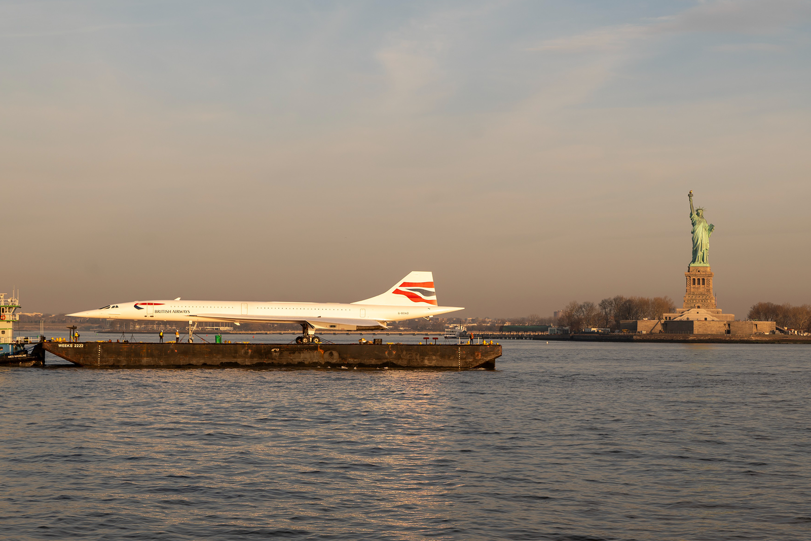 El Concorde en una barcaza de vuelta a su hogar. Foto: Intrepid Museum