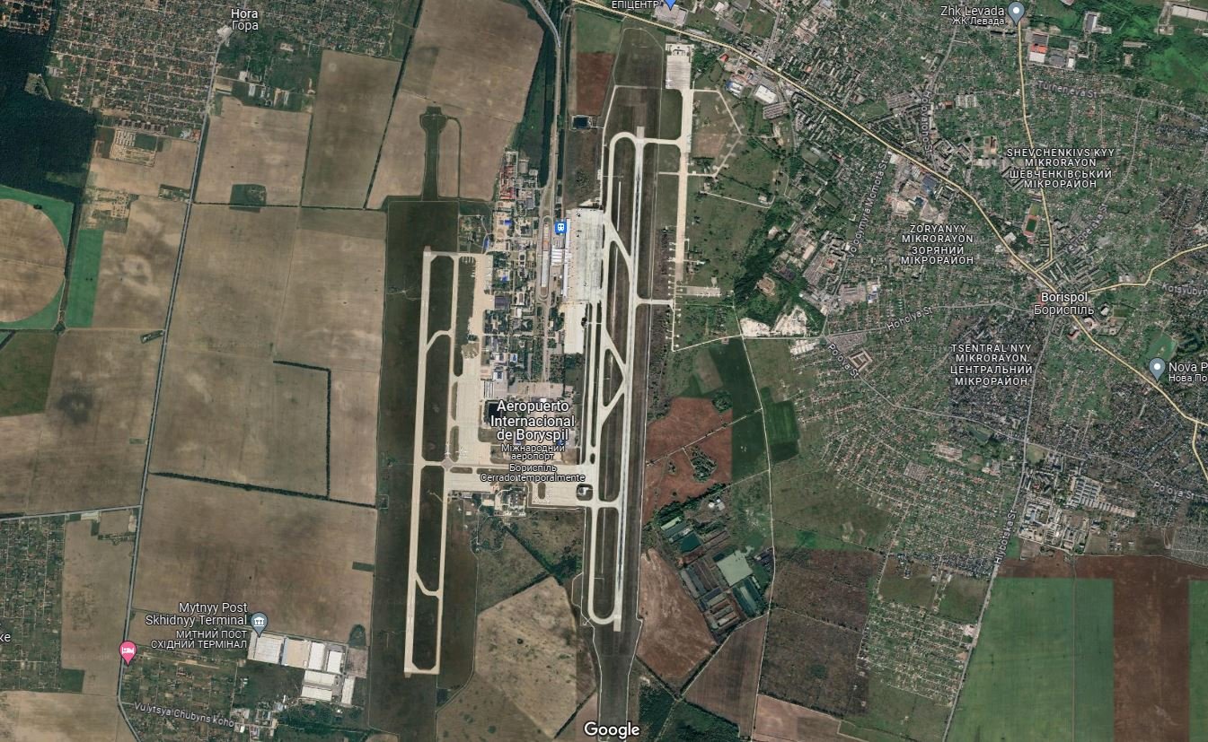 Vista aérea del aeropuerto de Kiev - Boryspil. En la plataforma norte se pueden ver los dos A400M turcos antes de ser retirados. Foto: Google Maps