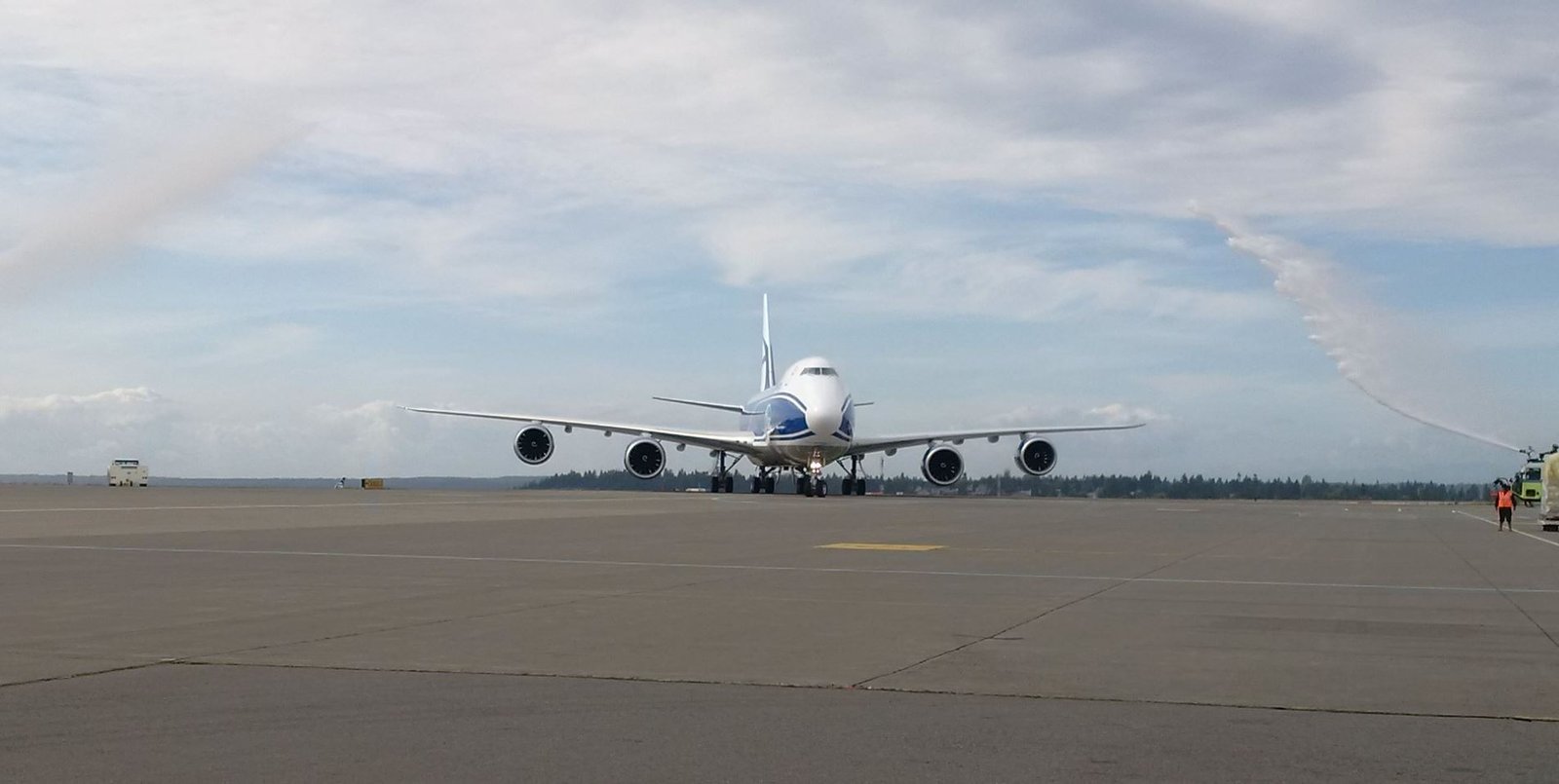 Momento de la entrega del décimo 747-8F de Air Bridge Cargo en Everett en 2016. Foto: Boeing