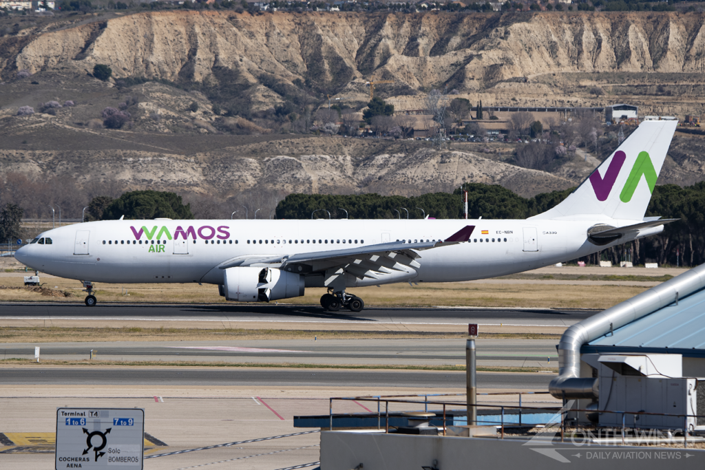 El EC-NBN de Wamos Air aterrizando en Barajas