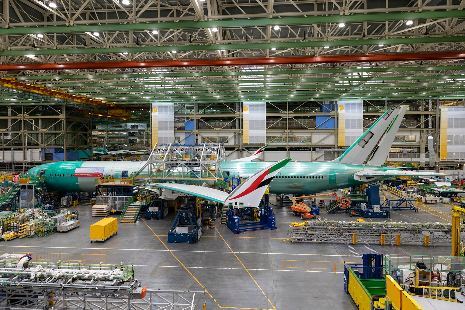 La fabricación del primer 777-9 de Emirates tuvo lugar en 2019. Desde entonces ha permanecido parado en Everett sin completar. Foto: Emirates