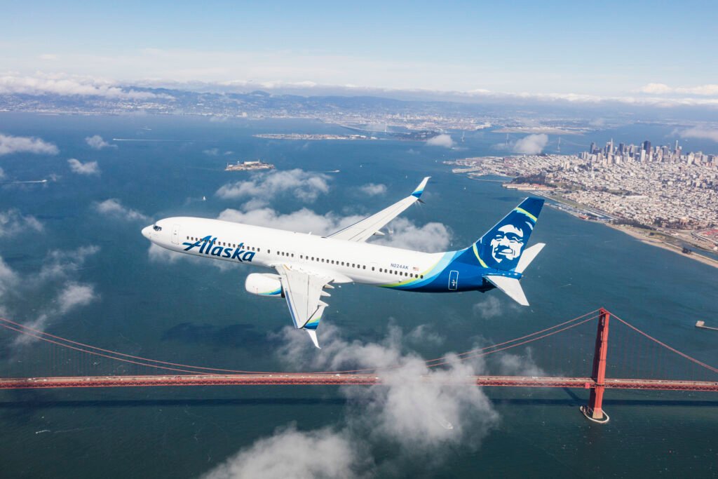 El estudiante viajaba a bordo de un 737-900ER de Alaska Airlines. Foto: Alaska Airlines