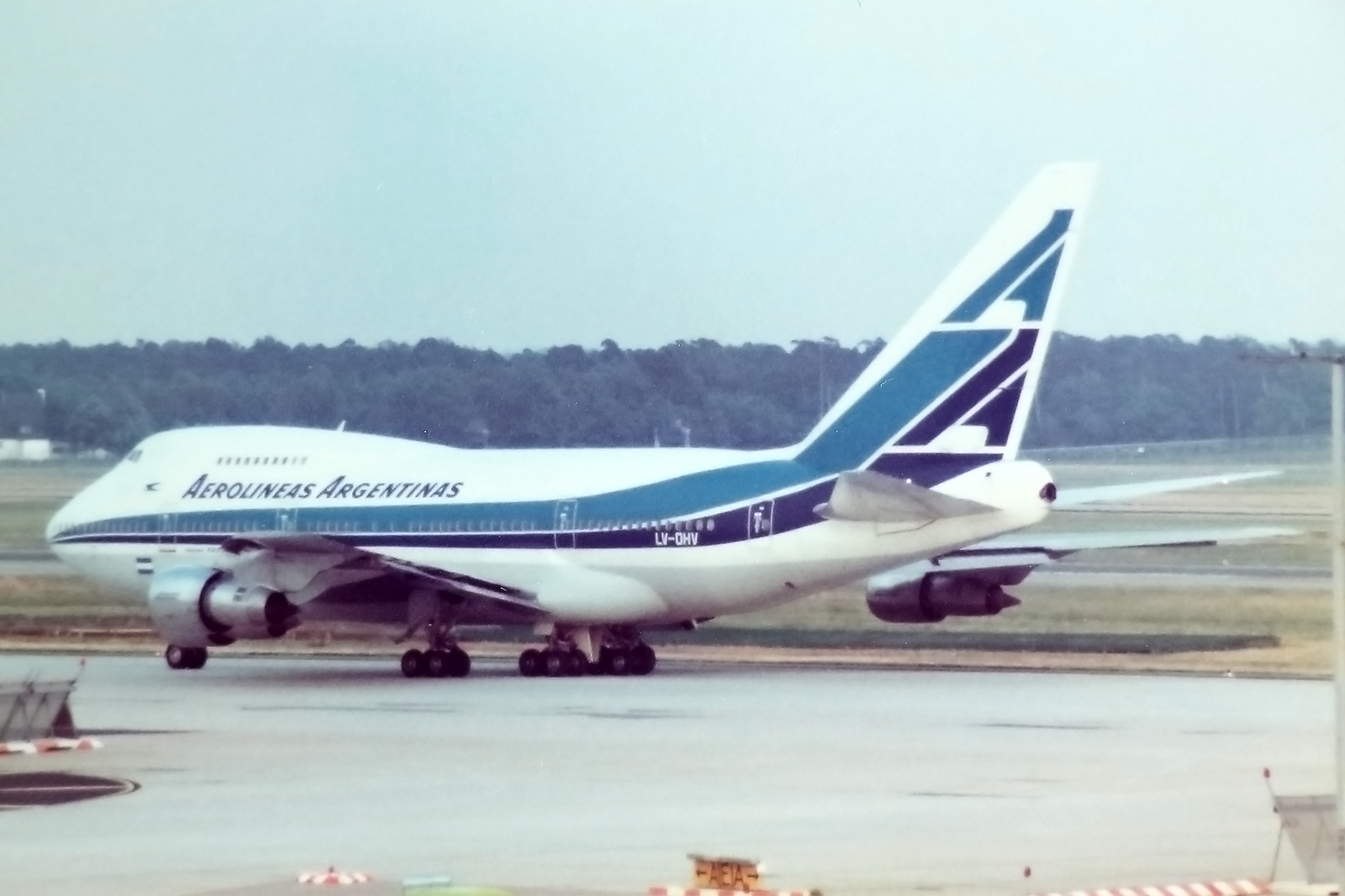 El 747SP de Aerolíneas Argentinas en Frankfurt en 1982. Foto: Simon Butler