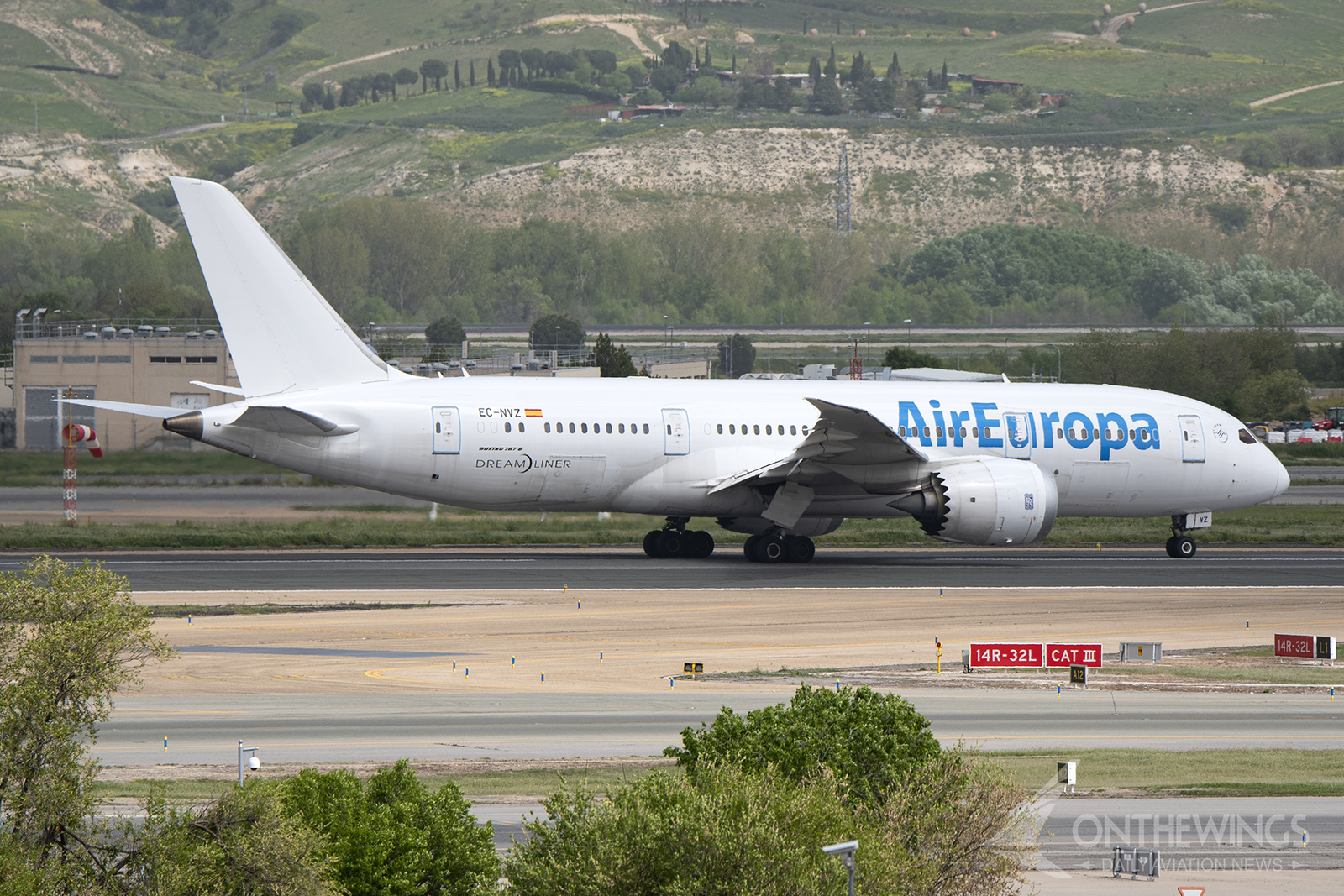 El 787-8 de Norse con títulos básicos de Air Europa y la matrícula EC-NVZ