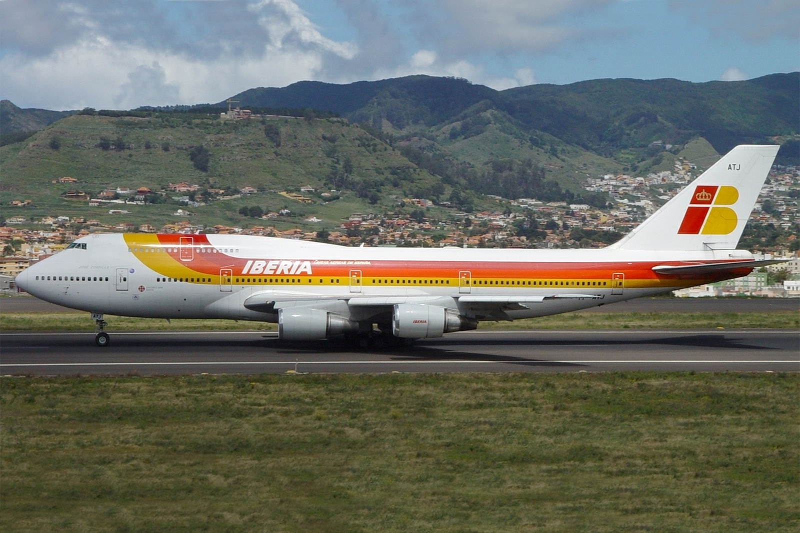 Boeing 747-300 con la librea de Iberia en el aeropuerto de Tenerife Norte. Foto: Francisco José Jurado Ariza