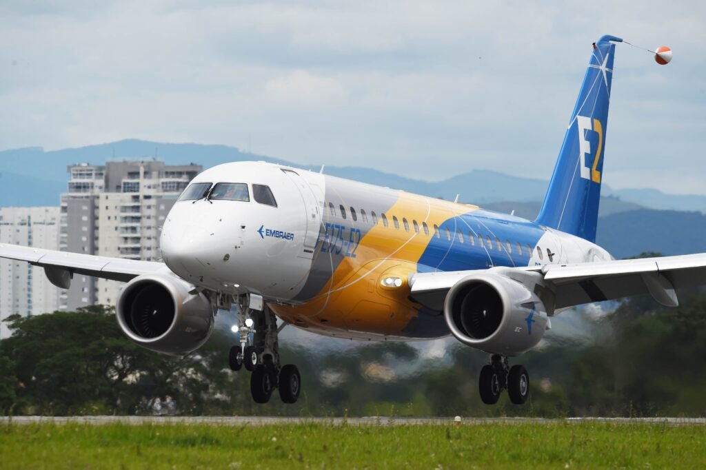 El E175-E2 se ha podido ver realmente poco además de en su primer vuelo. Foto: Embraer