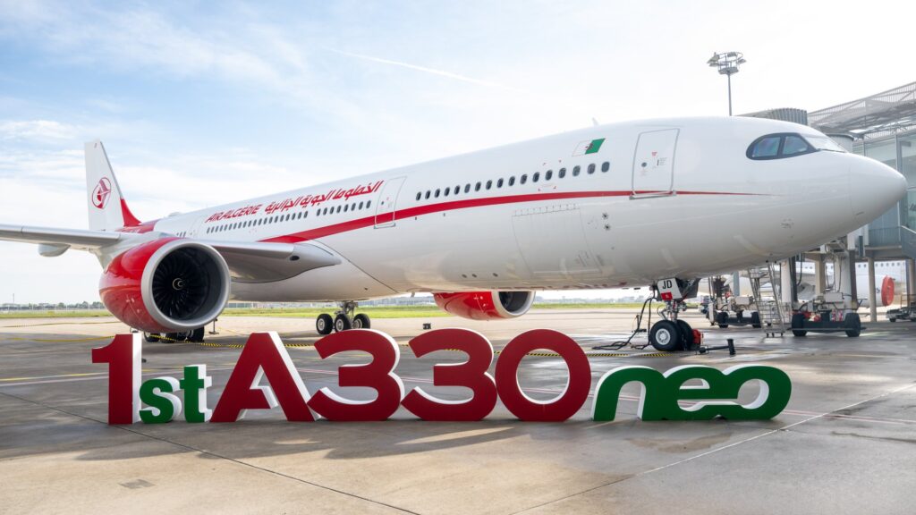 Airbus A330NEO de Air Algerie durante la ceremonia de entrega.