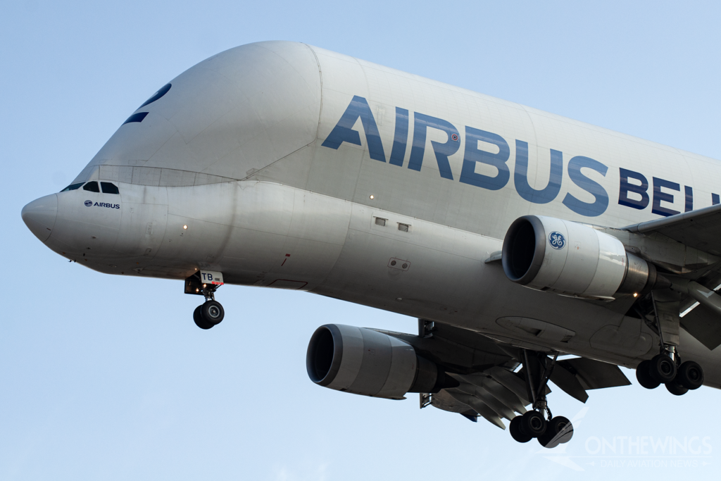 Uno de los antiguos Airbus Beluga ST construidos sobre la base del A300-600.